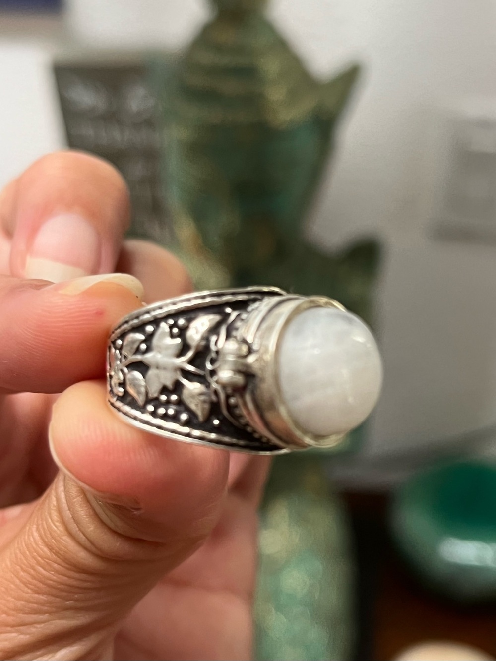 Sterling SILVER Tibetan ivy ring w stash compartment 7”